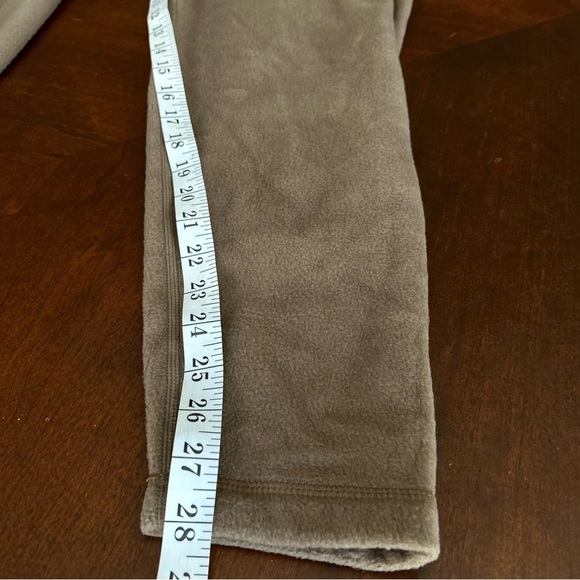 Cabela’s | Fleece Base Layer Thermal Pants - Picture 6 of 9